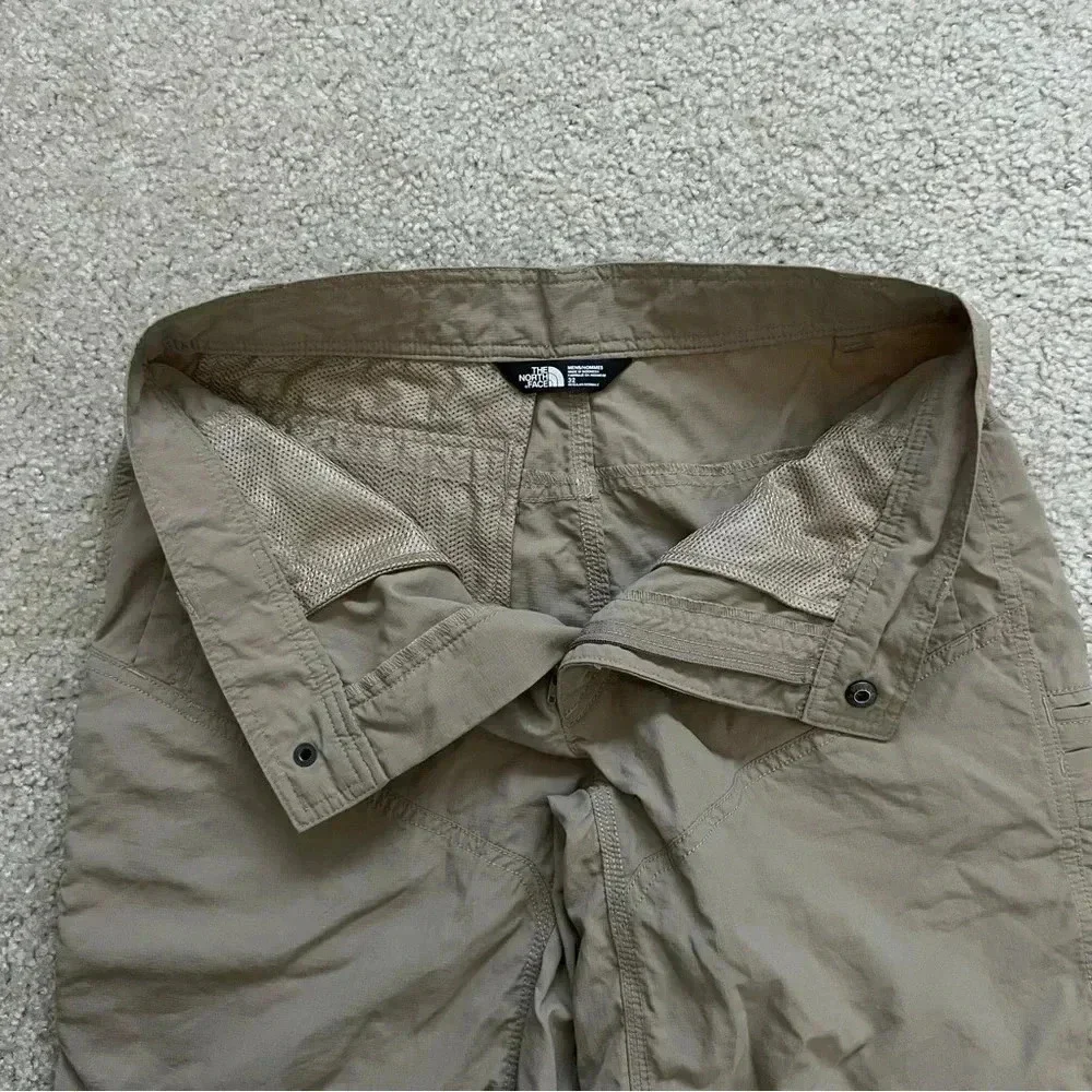 The North Face Horizon Utility Short Men’s Size 32 Regular CFT2 10” Dune Beige
